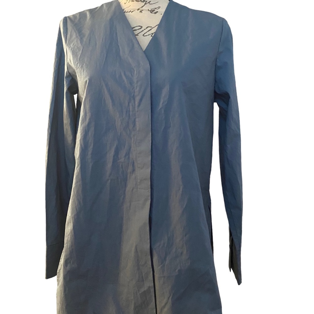 - NWT COS Long Rounded Hem Button Up V-Neck Blouse Blue